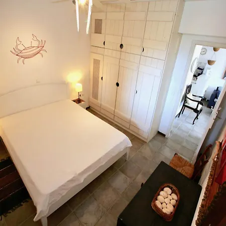 Apartamento Charming Seafront In Kea