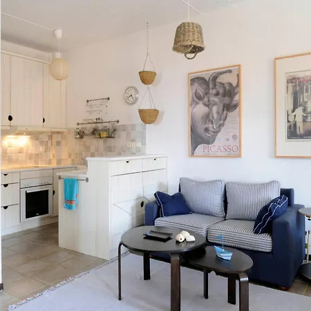Apartamento Charming Seafront In Kea