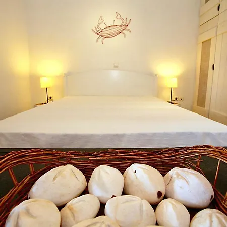 Appartamento Charming Seafront In Kea *