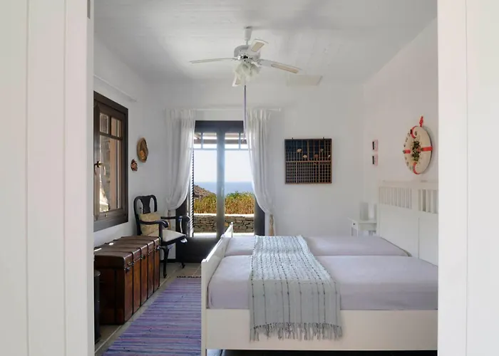 Charming Seafront In Kea דירה Korissia (Kea)