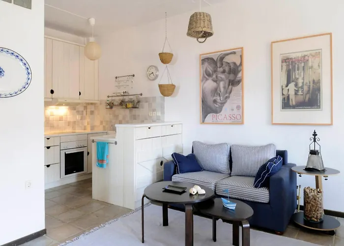 דירה Charming Seafront In Kea