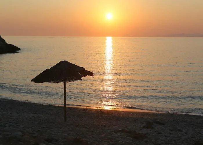 Charming Seafront In Kea דירה Korissia (Kea)